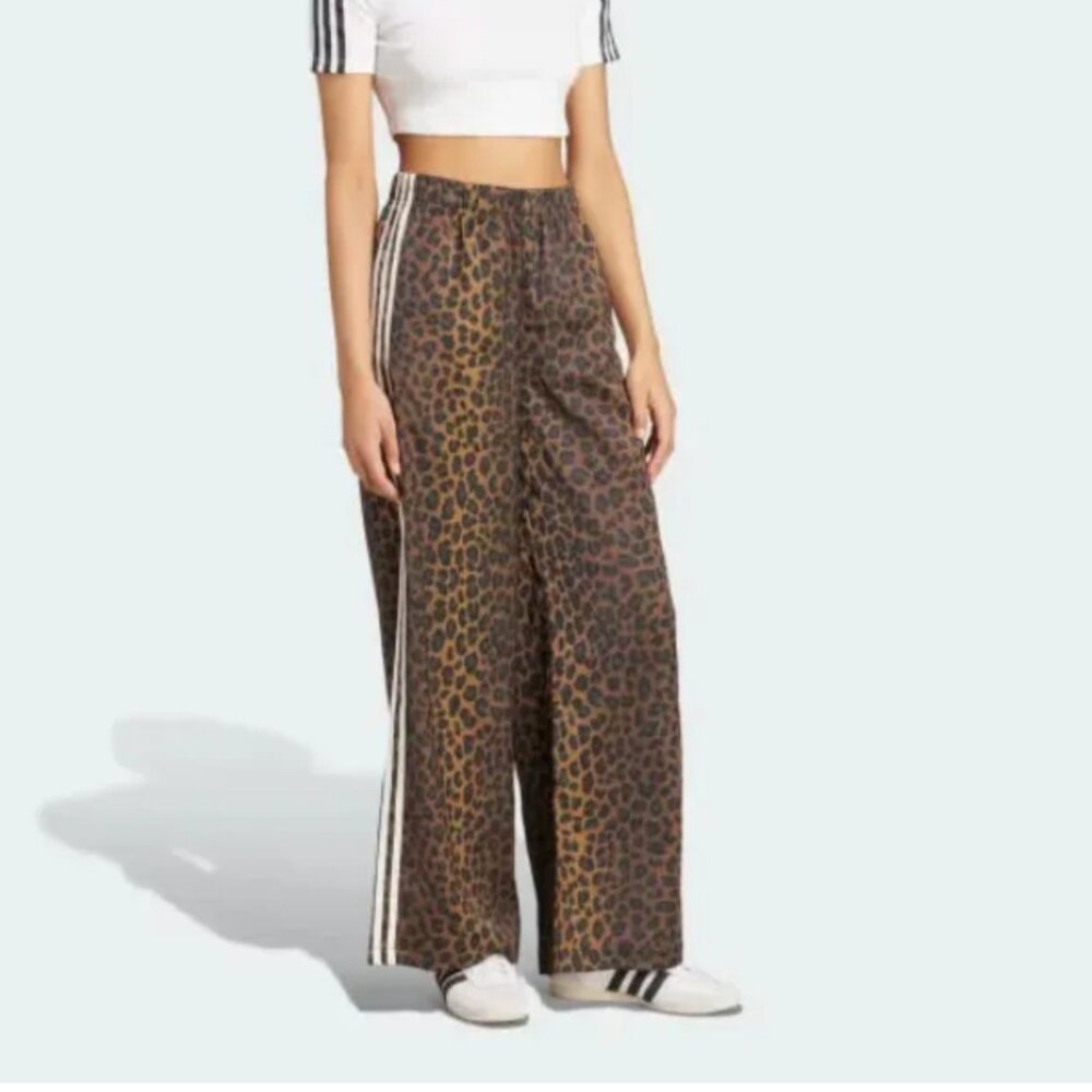 Leopard Track Pants Three Stripes (M)
